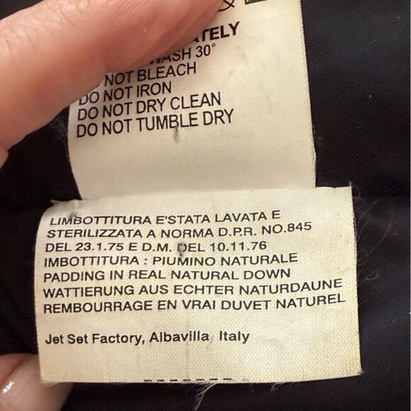 JSX Jet Set Extreme Woman’s Black Down Puffer Moto Black Vest. Size Small (2). - Picture 9 of 9